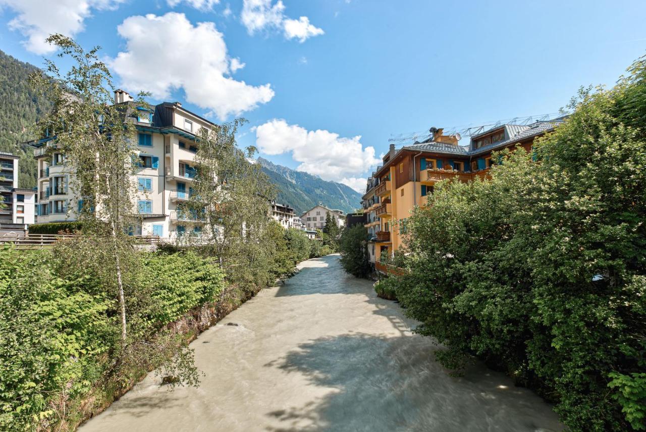 Apartment Cosmiques - Alpes Travel - Central Chamonix - Sleeps 4 Екстериор снимка