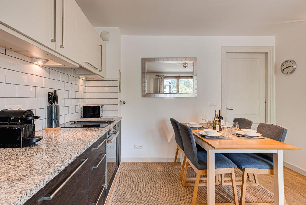 Apartment Cosmiques - Alpes Travel - Central Chamonix - Sleeps 4 Екстериор снимка